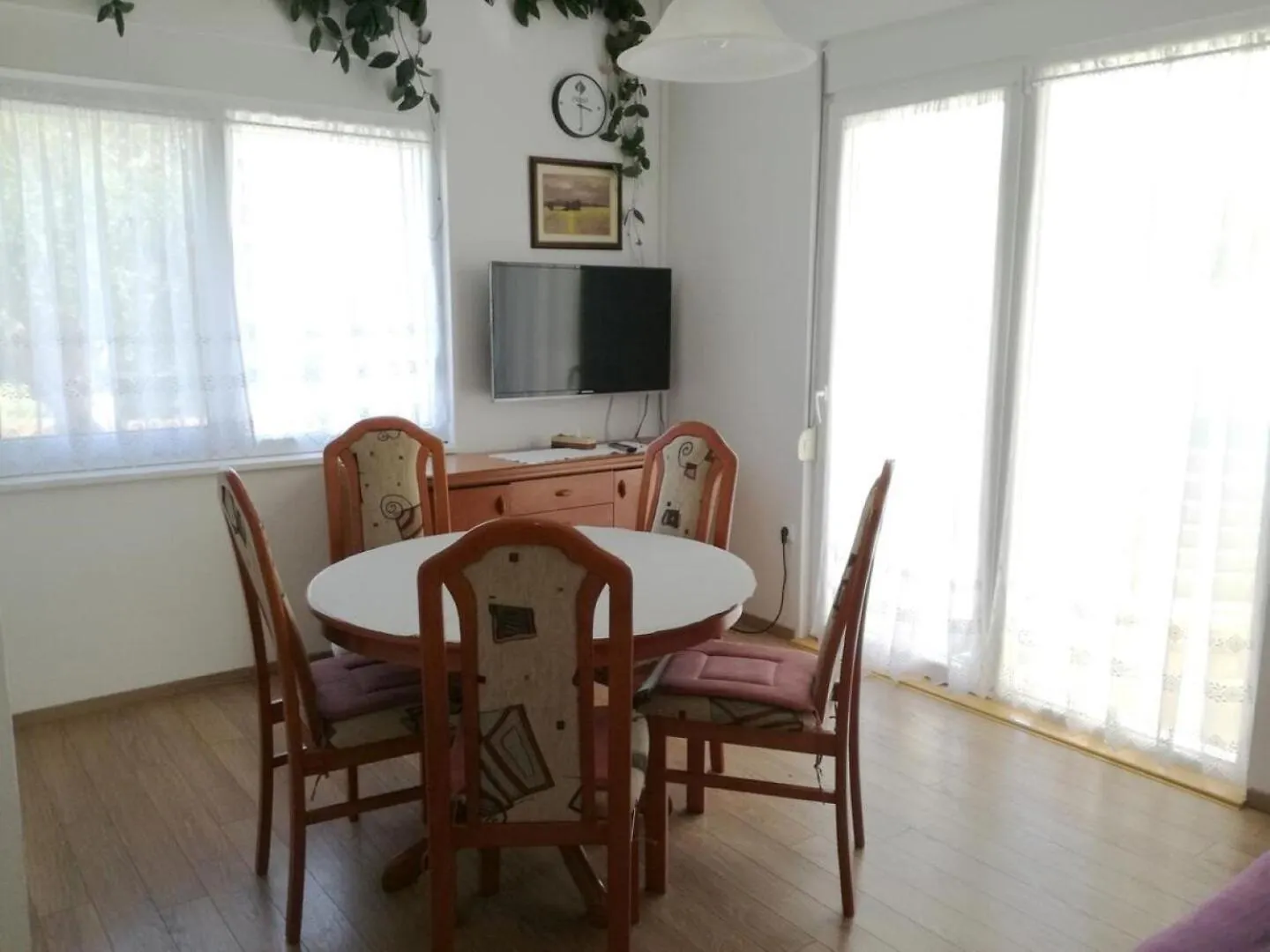 Apartments Let - 5 M From Sea Sukosan
